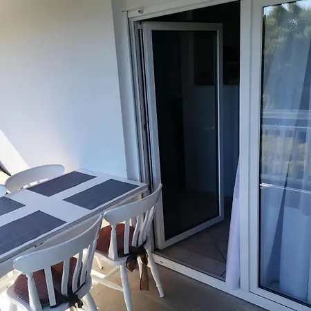 Apartamento Libertas - Two Bedroom With Balcony And Sea View - 6 Rogoznica (Sibenik-Knin)